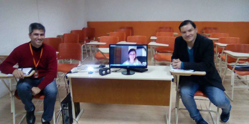 Imagem ilustrativa da imagem Cescage inova e realiza banca de TCC via videoconferência