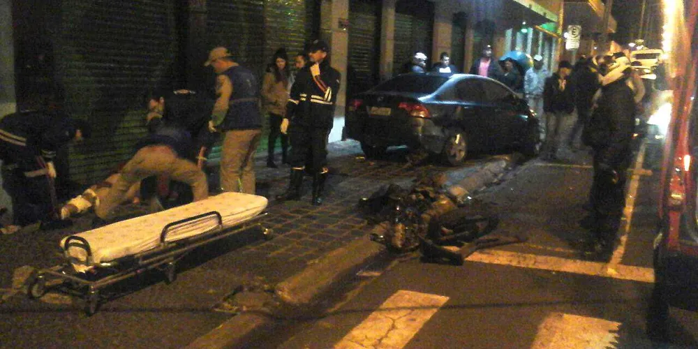 Acidente aconteceu na rua Balduino Taques, no cruzamento com a Julio de Castilho | Divulgação