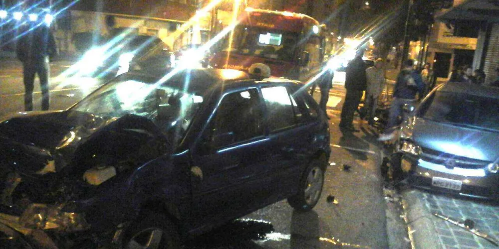 Colisão acabou causando a morte de um motoboy. Motorista estaria alcoolizado