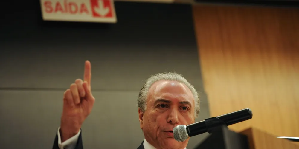 Imagem ilustrativa da imagem Após viagem, Temer se reúne com presidentes da Câmara e Senado