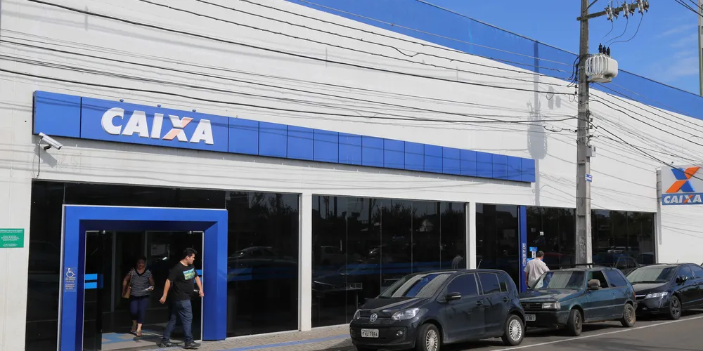 Imagem ilustrativa da imagem Caixa abre duas horas mais cedo nesta segunda-feira