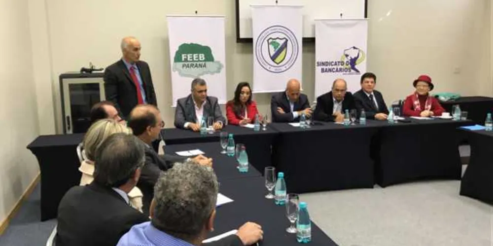 Imagem ilustrativa da imagem Sindicalistas apresentam propostas a diretores do Itaú