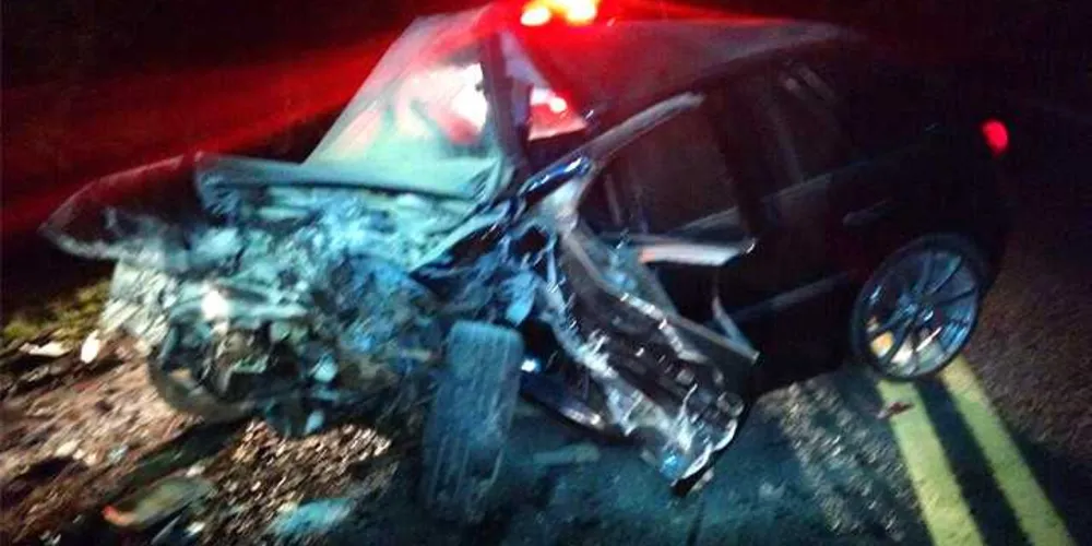 Motoristas dos três carros tiveram lesões graves e foram levados à Santa Casa de Irati | Corpo de Bombeiros
