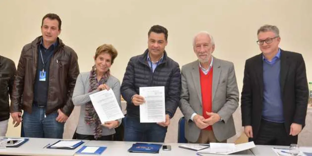Lei que determina isenção de IPTU para estabele-cimentos da rua Fernandes Pinheiro é sancionada
