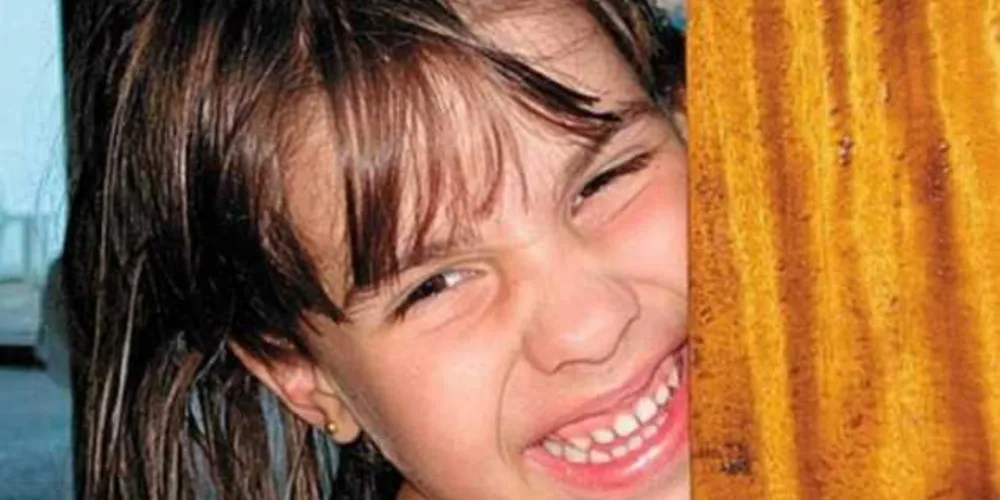 Isabella Nardoni, de 5 anos, morreu após ser jogada do 6º andar do prédio onde viviam seu pai, Alexandre Nardoni, e sua madrasta, Anna Carolina Jatobá, na zona norte de São Paulo/Foto: Divulgação