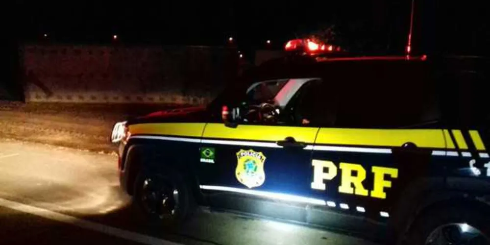 Motorista do caminhão não resistiu aos ferimentos e morreu ainda no local do acidente | Divulgação/PRF