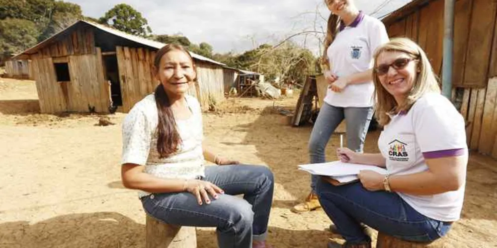 Imagem ilustrativa da imagem Cohapar construirá 545 casas para famílias carentes