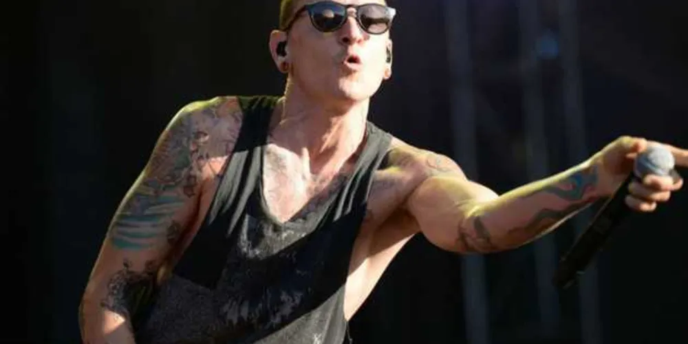 Imagem ilustrativa da imagem Vocalista do Linkin Park é encontrado morto nos EUA