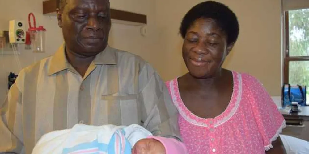 Os pais, ambos com 59 anos e seu filho, em Nova York/Foto: Reprodução The Daily Gazette