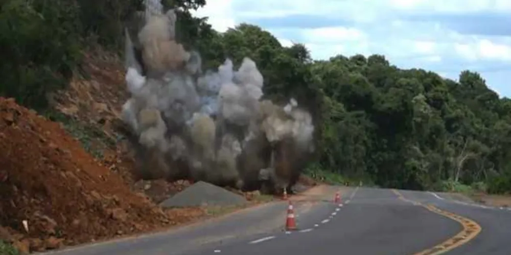Esta é a segunda detonação neste mesmo ponto da rodovia/Foto: Divulgação