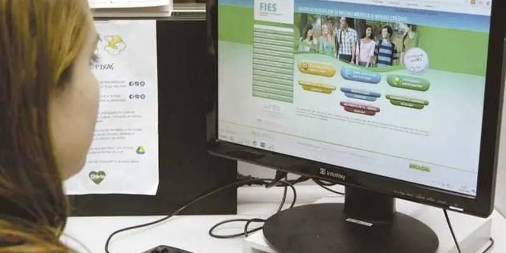 Os estudantes pré-selecionados deverão concluir a inscrição pelo Sistema Informatizado do Fies (SisFies), entre 1º de agosto e 8 de setembro/Foto: Divulgação