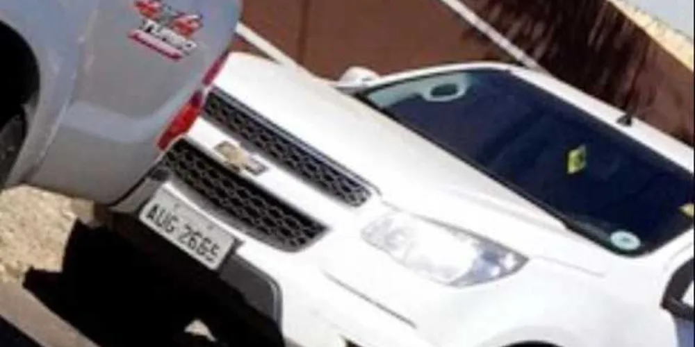 Imagem ilustrativa da imagem Grupo armado leva duas caminhonetes de lava-car em PG