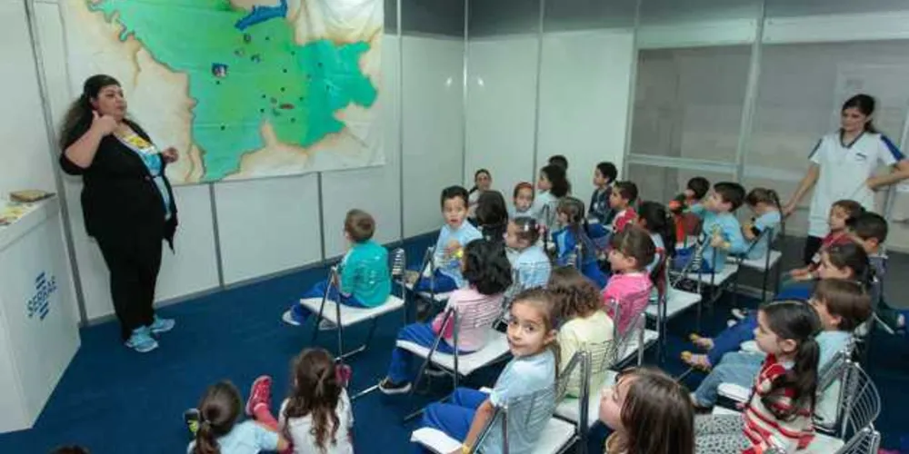 Em 2015, houve uma pequena atividade durante o evento voltado aos alunos, como a contação de história