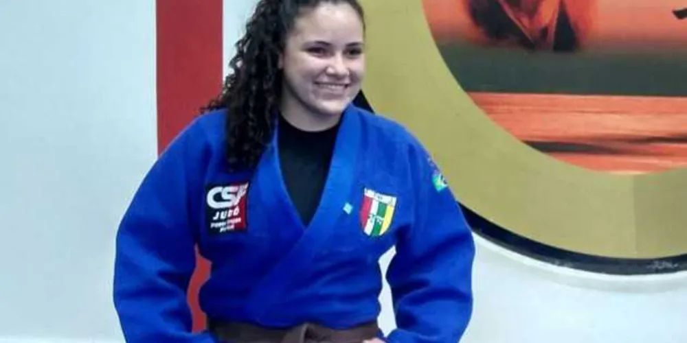 A ponta-grossense Gabriele Maroqui conquistou o título de bicampeã no judô, no Jogos Escolares do Paraná 