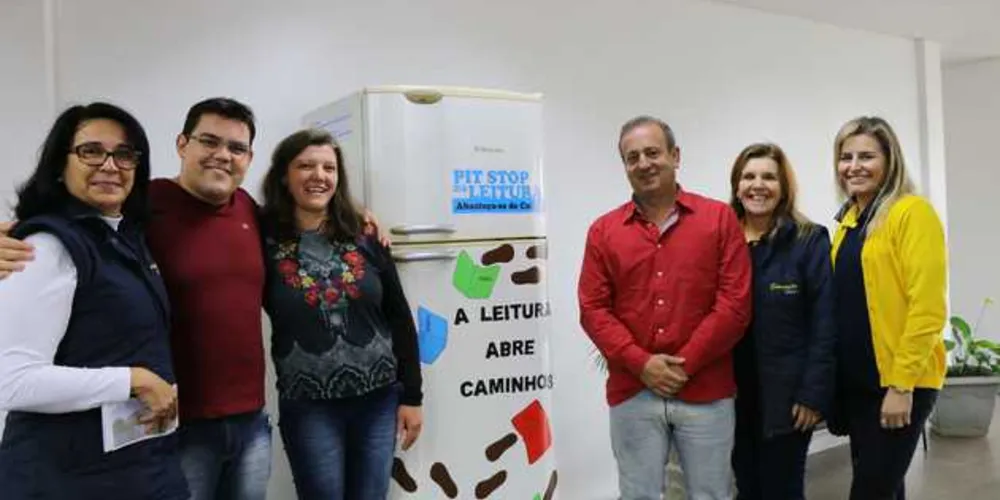 Imagem ilustrativa da imagem Prefeitura de Castro recebe ‘Pit Stop da Leitura’