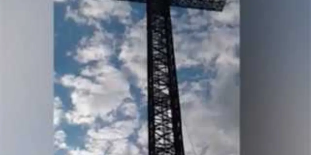 Com 81 metros de altura, ela será a mais alta do Brasil e a segunda mais alta do mundo/Foto: Divulgação Catve.com