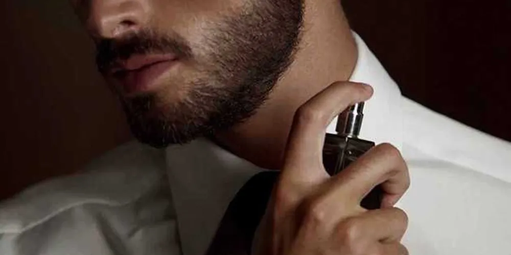 Na hora de escolher um perfume, a opinião de amigos e familiares ajudam muito
