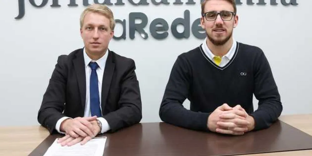 Rudolf (a esquerda) e Stocco (a direita) visitaram a redação do JM e do portal aRede nesta quinta-feira (3)