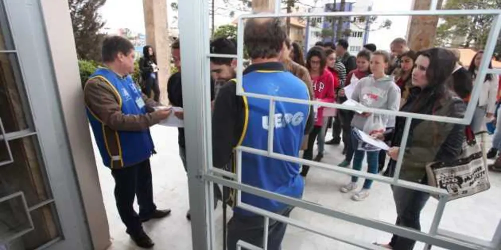 Os 50 primeiros colocados são da área médica. Veja quem são as mentes brilhantes que vão estudar na UEPG