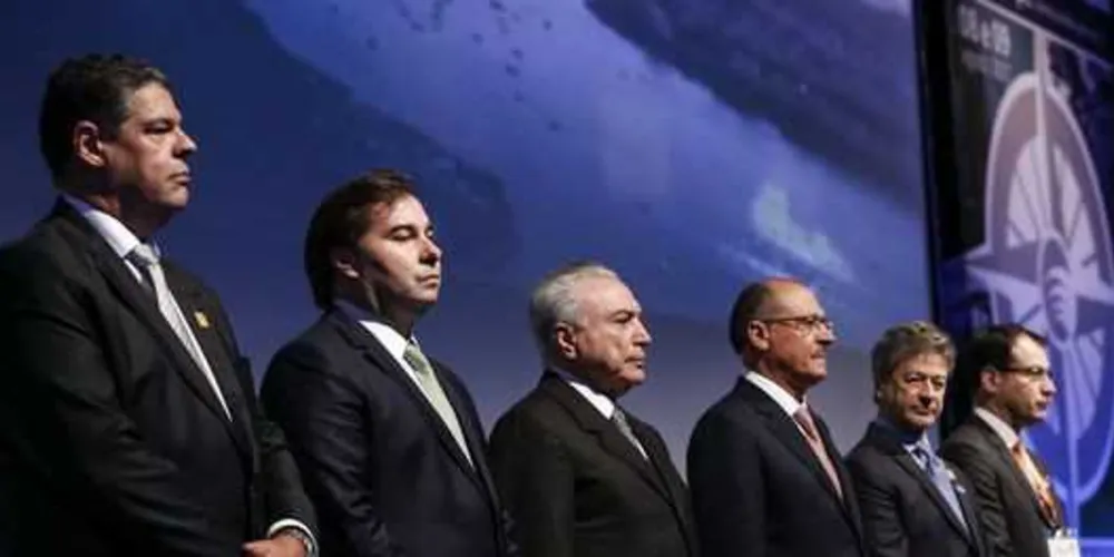 Imagem ilustrativa da imagem Temer admite estudos sobre aumento da alíquota do Imposto de Renda