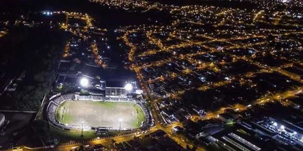 Foto aérea e noturna do estádio do Operário ‘bomba’ nas redes sociais