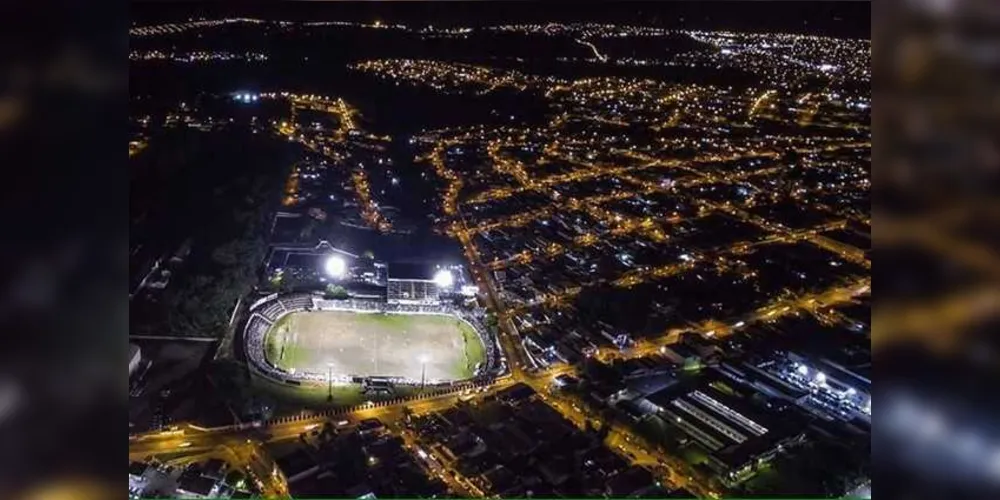 Foto aérea e noturna do estádio do Operário ‘bomba’ nas redes sociais