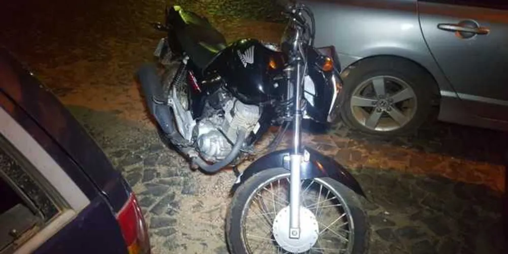 Moto está apreendida na delegacia da Polícia Civil | aRede/COP