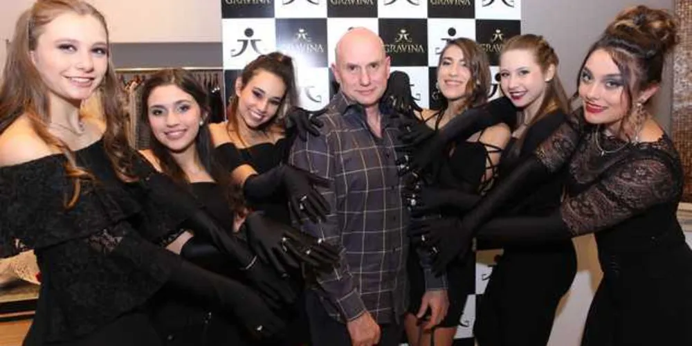Debutantes e Carlos Gravina