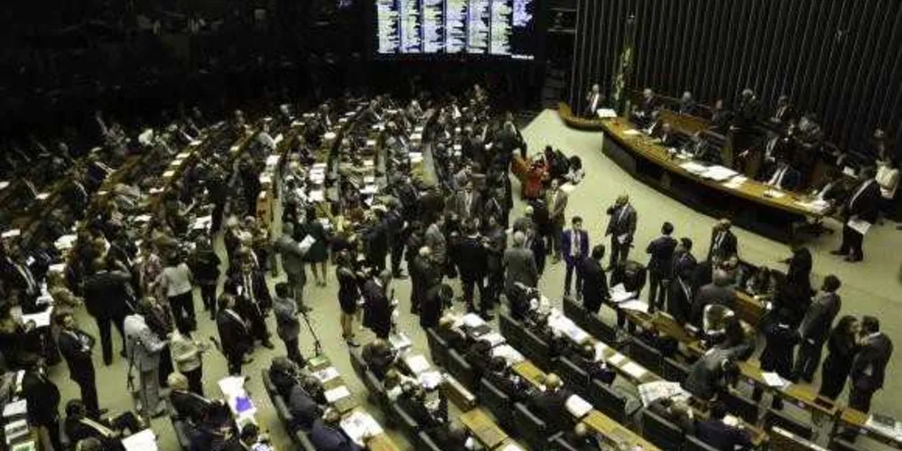 A PEC propõe a mudança do sistema proporcional para as eleições de deputados e vereadores para a modalidade chamada “distritão”/Foto:Agência Brasil