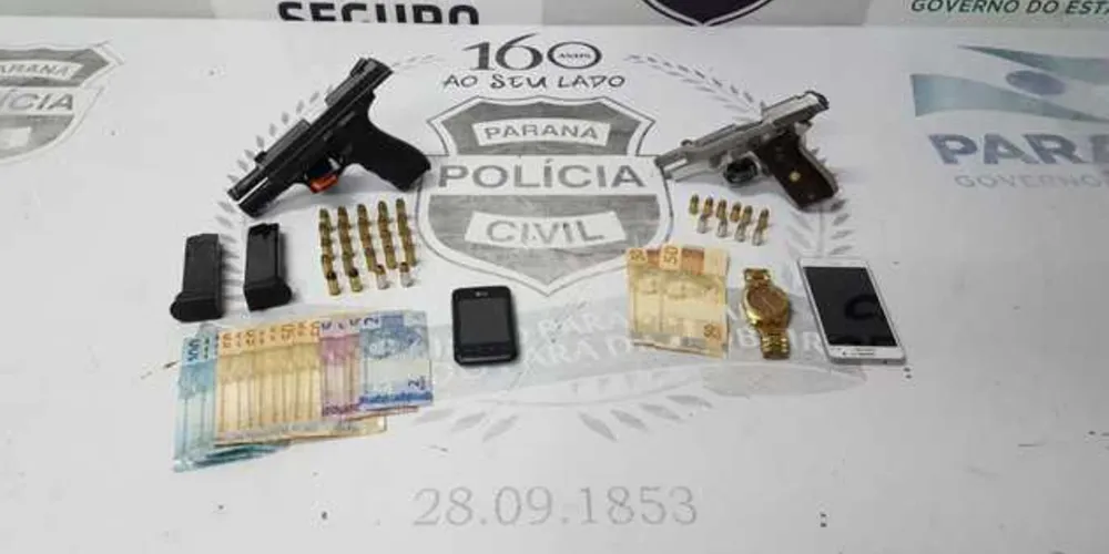 Com os bandidos, foram apreendidas duas pistolas de grosso calibre, incluindo uma pertencente a um PM vítima de roubo | aRede/COP