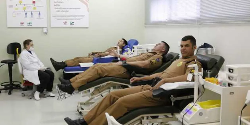 Mais de 30 agentes de segurança pública participaram da doação de sangue coletiva | Divulgação/PM