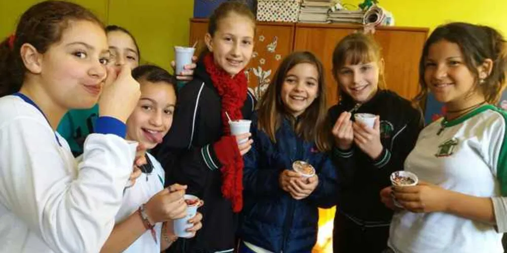 Alunos aproveitaram após a produção do brigadeiro