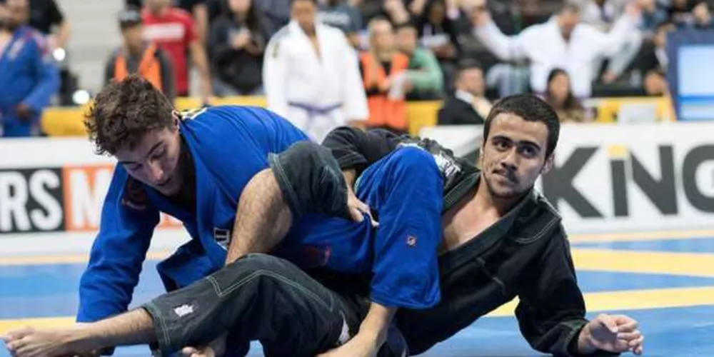 Imagem ilustrativa da imagem PG recebe pentacampeão mundial de jiu-jitsu no sábado
