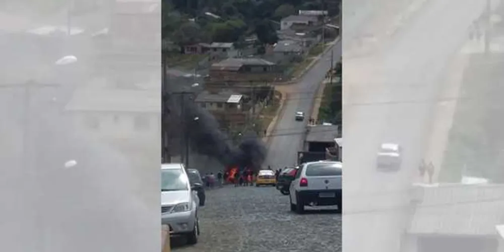 Imagem ilustrativa da imagem Moradores protestam por mais segurança