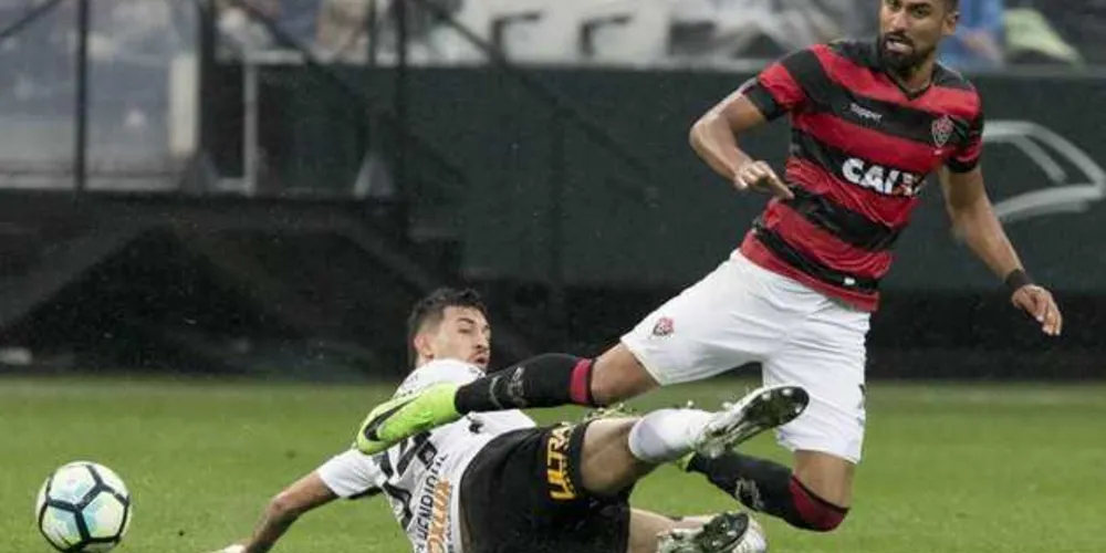Imagem ilustrativa da imagem Vitória derruba Corinthians em pleno Itaquerão