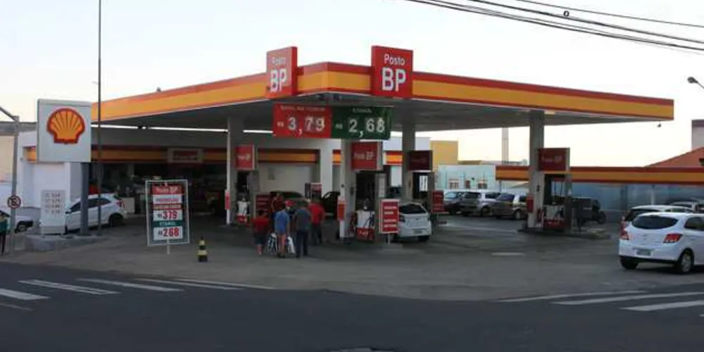 Imagem ilustrativa da imagem Petrobras anuncia novo reajuste na gasolina e no diesel