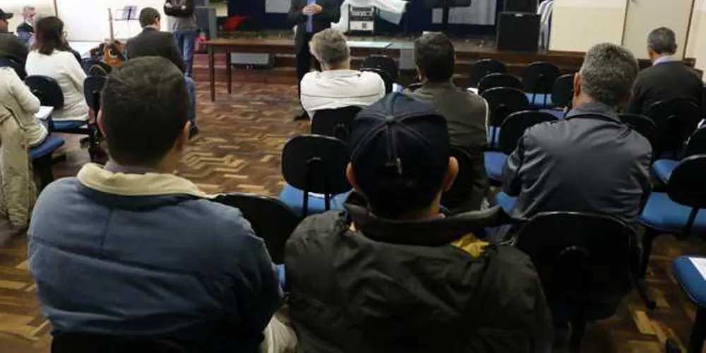 Cerca de 20 pessoas acompanharam a aula inaugural, entre eles, três vereadores