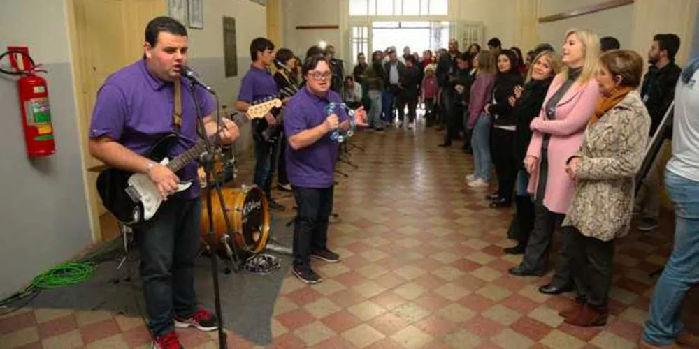 Abertura da Semana contou com apresentação da Affinitas Banda Show, da Apae | Divulgação