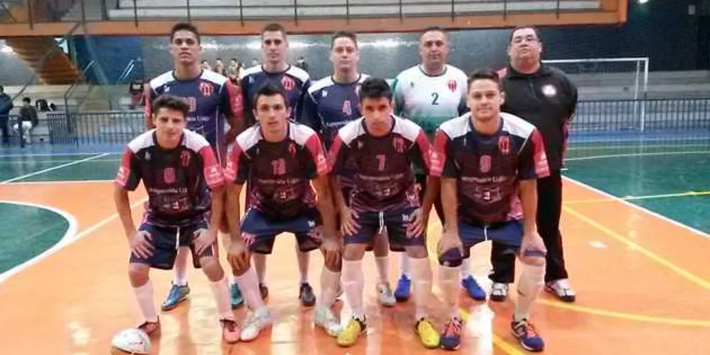 A entrada para assistir aos jogos é franca.