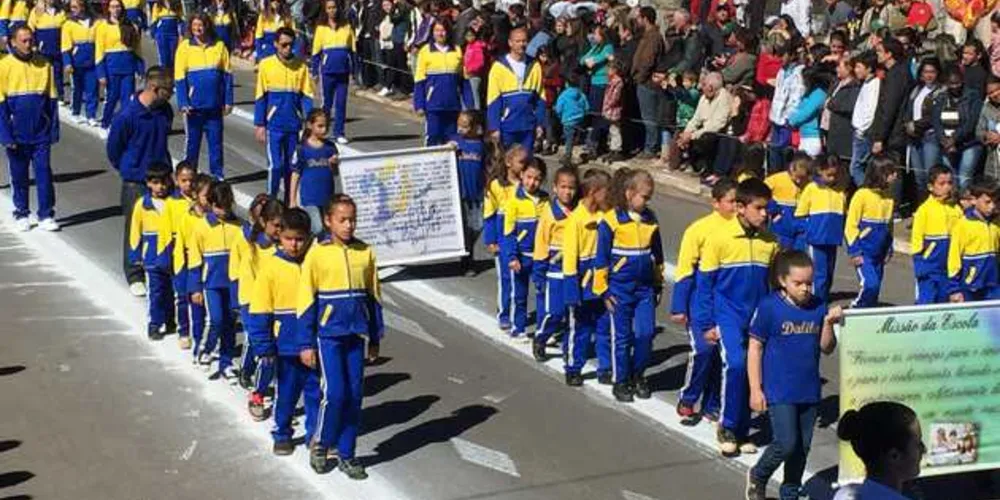 Imagem ilustrativa da imagem Escolas comemoram a Semana da Pátria em Castro