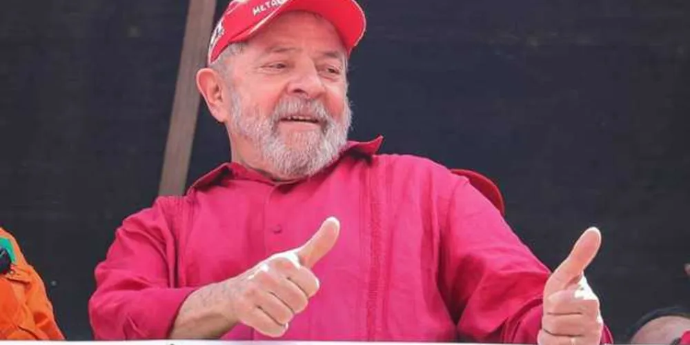 Imagem ilustrativa da imagem Em caravana pelo Nordeste, Lula diz ser grato a Sarney e a Renan