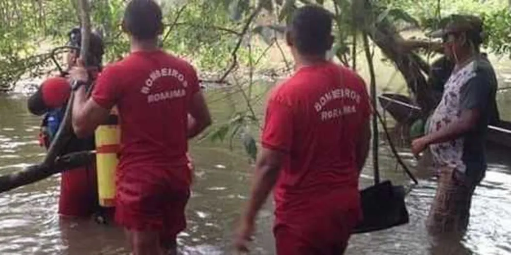 Imagem ilustrativa da imagem Naufrágio de canoa em Roraima deixa quatro mortos