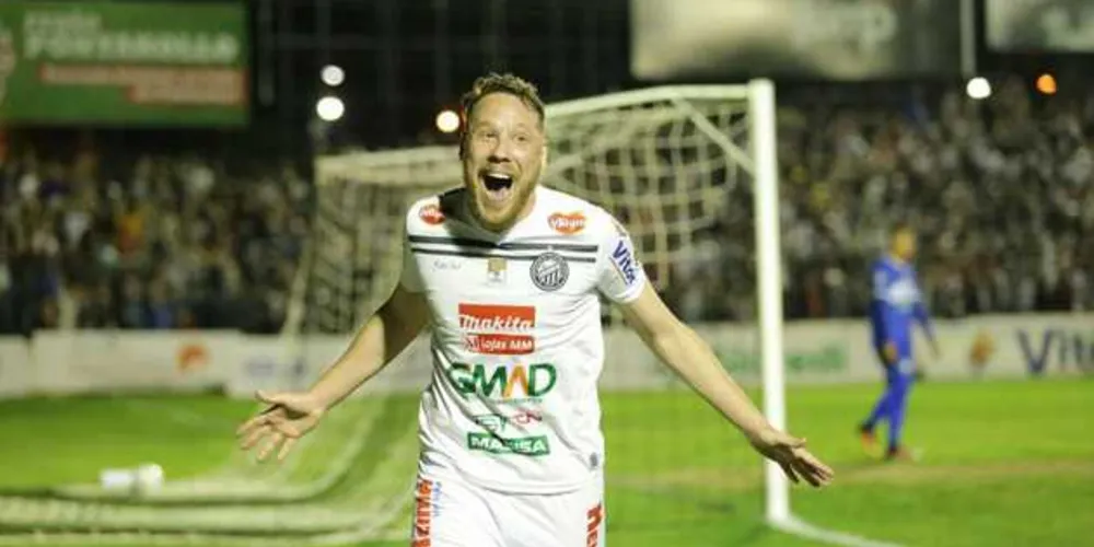 Os gols do Fantasma de Vila Oficinas foram anotados no primeiro tempo por Robinho e Schumacher