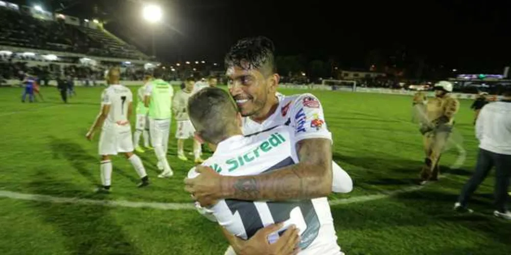 Fantasma pode ser o primeiro paranaense desde 2010 a comemorar título nacional