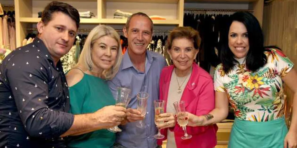 Marco Borba, Julia Streski, José Carlos D’ Almeida, Elizabeth Schmidt e Nadja Marques