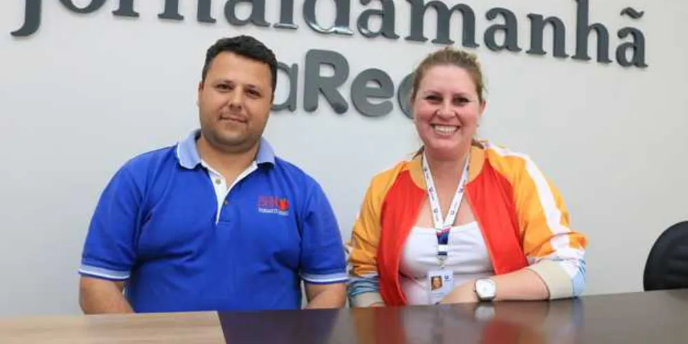 Thiago M. Pagano e Daiane Garabeli, coordenadores do evento