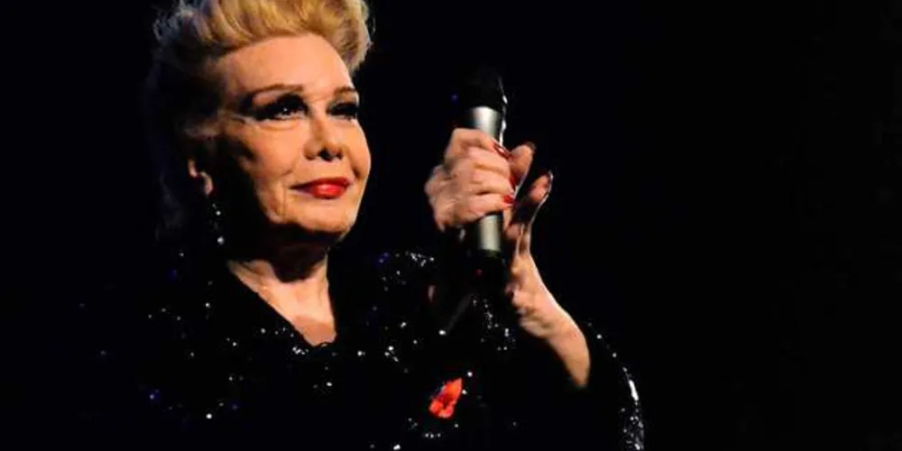 Atriz estava internada no Rio de Janeiro com quadro de infecção urinária 