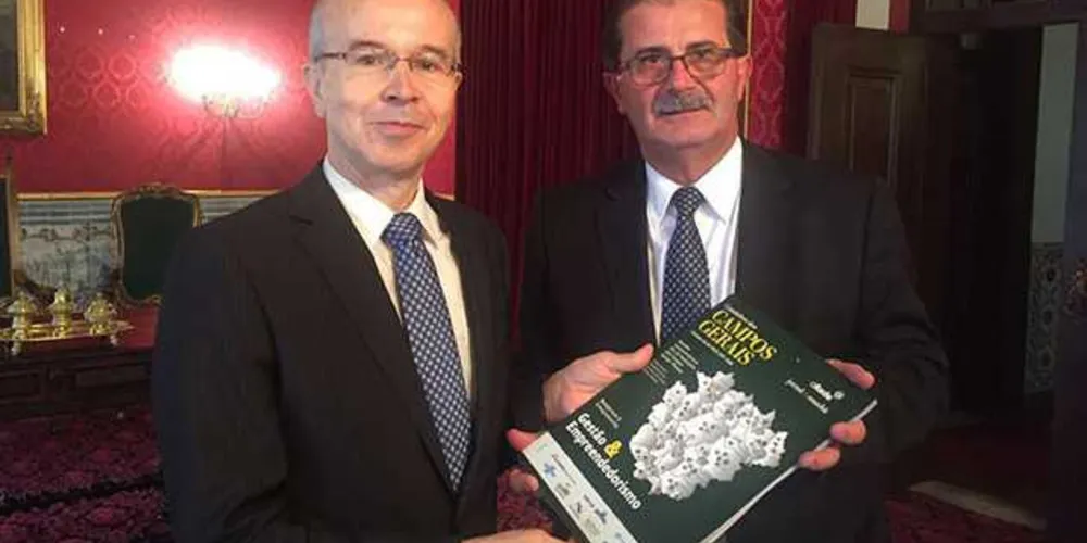 Anuário do JM é usado para divulgar potencial da região dos Campos Gerais