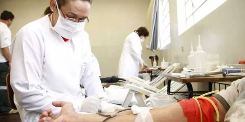 Dados mostram que doações de sangue diminuem antes e após os feriados/Foto: aRede