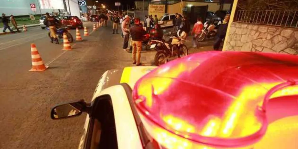 Imagem ilustrativa da imagem ‘Bafômetro da madrugada’ flagra seis motoristas